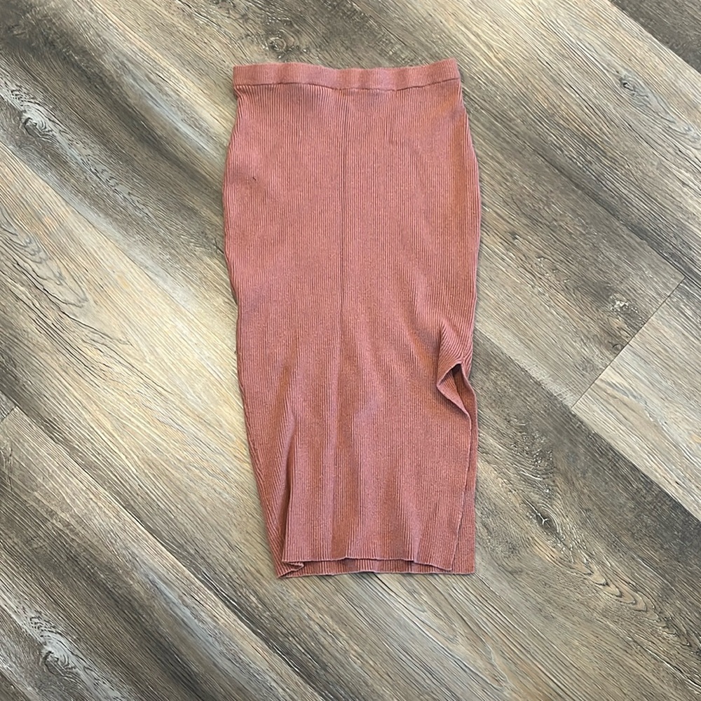 Pencil skirt